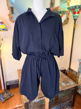 Casual Black Short-Sleeve Button Romper